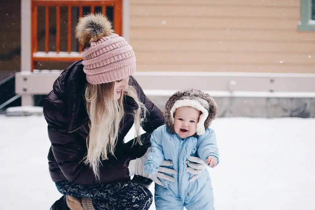 Comment choisir la tenue d'hiver parfaite pour votre bébé garçon